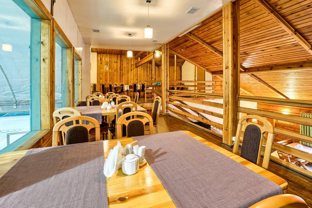 Hotel Tenis Chrząstowice Exteriér fotografie